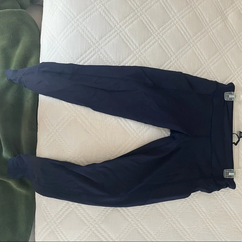 Full length navy blue Lululemon leggings w/ pockets - Picture 1 of 7